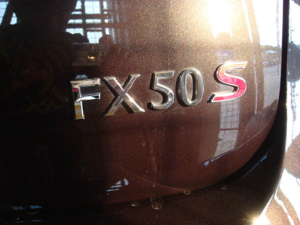 英菲尼迪FX50改BREMBO卡宴剎車 英菲尼迪FX50改BREMBO卡宴剎車