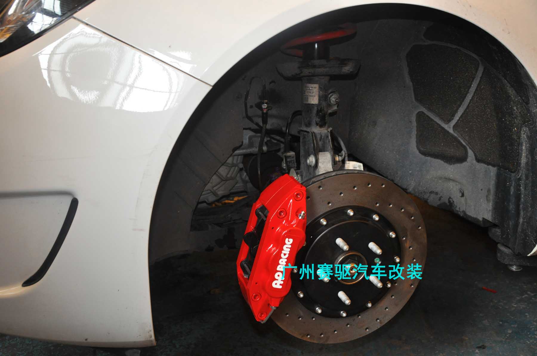 君威改裝AP7040六活塞卡鉗 君威改裝AP7040六活塞卡鉗