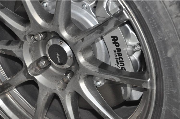 本田思域改裝升級AP9440剎車銀色限量版卡鉗 本田思域改裝升級AP9440剎車銀色限量版卡鉗