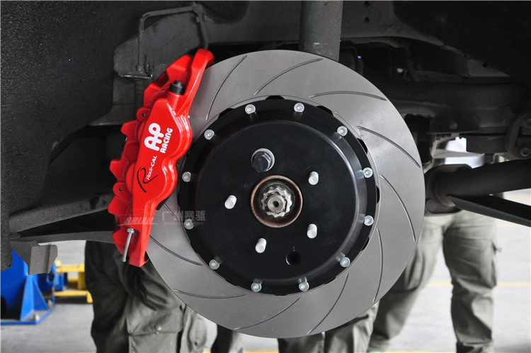 英菲尼迪Q70l后輪剎車升級(jí)進(jìn)口AP8530剎車套件【廣州賽驅(qū)】 英菲尼迪Q70l后輪剎車升級(jí)進(jìn)口AP8530剎車套件【廣州賽驅(qū)】