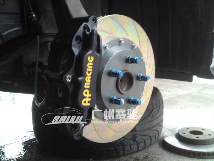 銳志剎車升級改裝AP5200剎車大四活塞卡鉗 原裝位安裝剎車鮑魚 銳志剎車升級改裝AP5200剎車大四活塞卡鉗 原裝位安裝剎車鮑魚