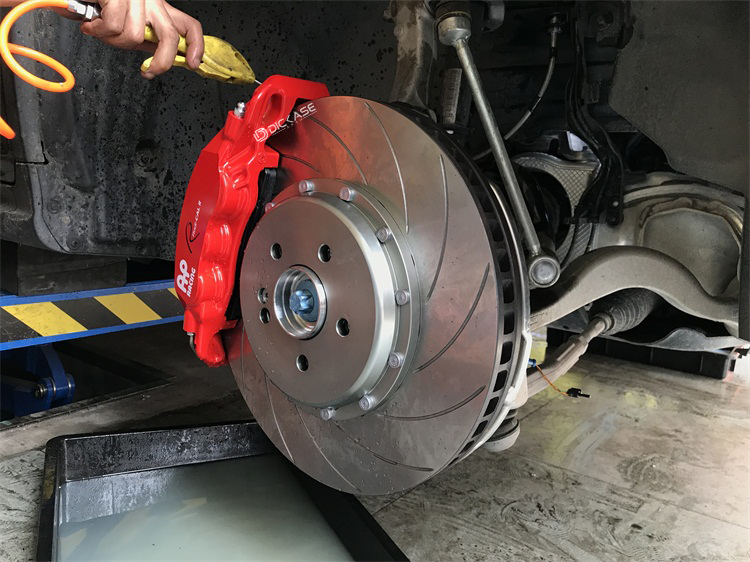 奔馳GLC260改裝AP9560剎車 奔馳GLC260改裝AP9560剎車