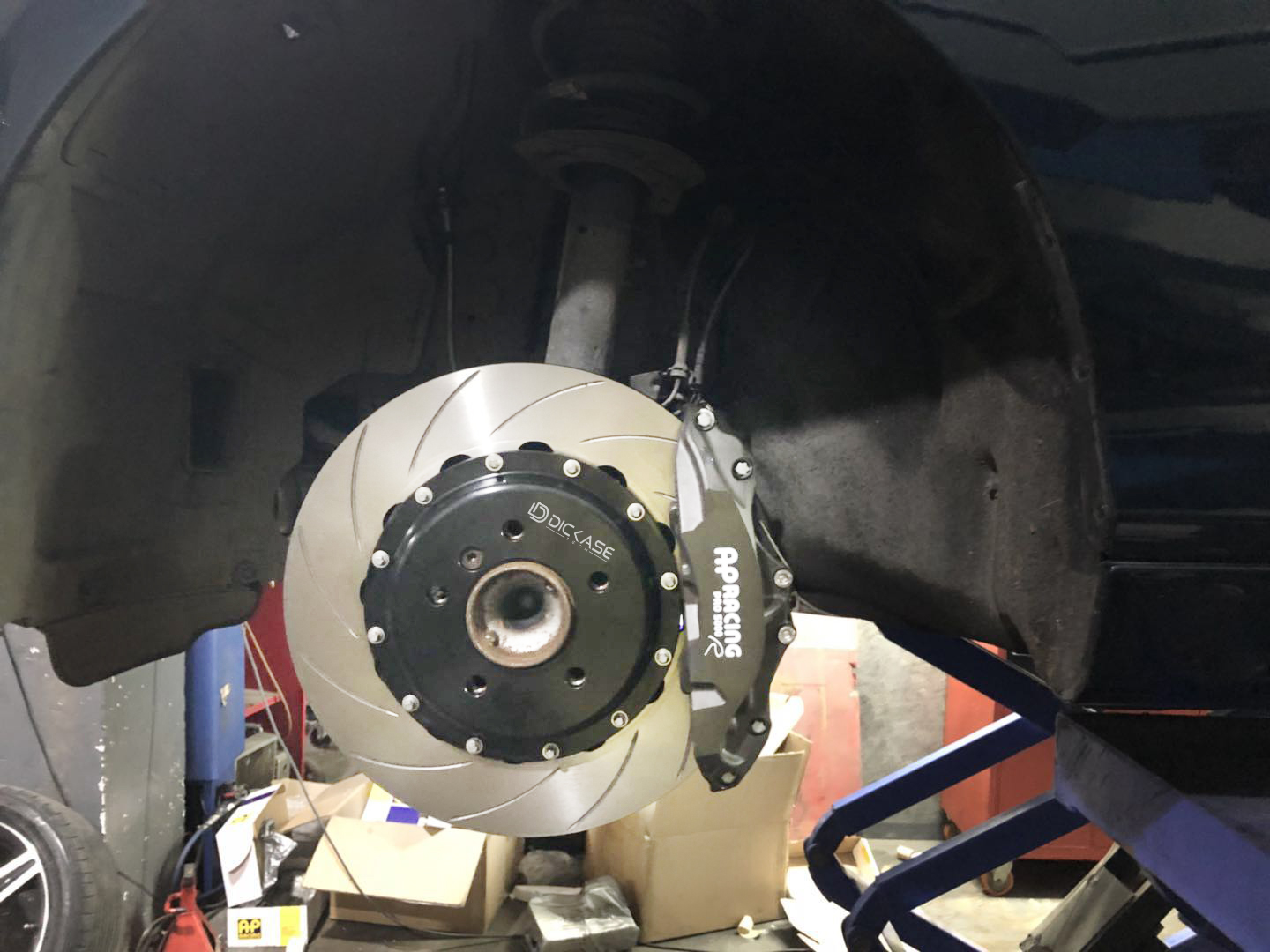 寶馬F20改裝,AP5000R競技系列剎車 寶馬F20改裝,AP5000R競技系列剎車