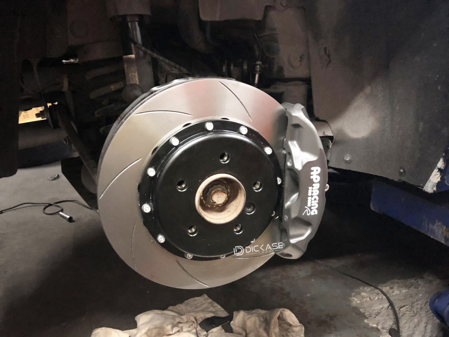 寶馬F20改裝,AP5000R競技系列剎車 寶馬F20改裝,AP5000R競技系列剎車