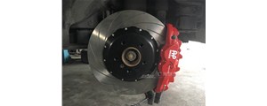 寶馬X5剎車和AP85系列組AP剎車完美升級(jí)改裝